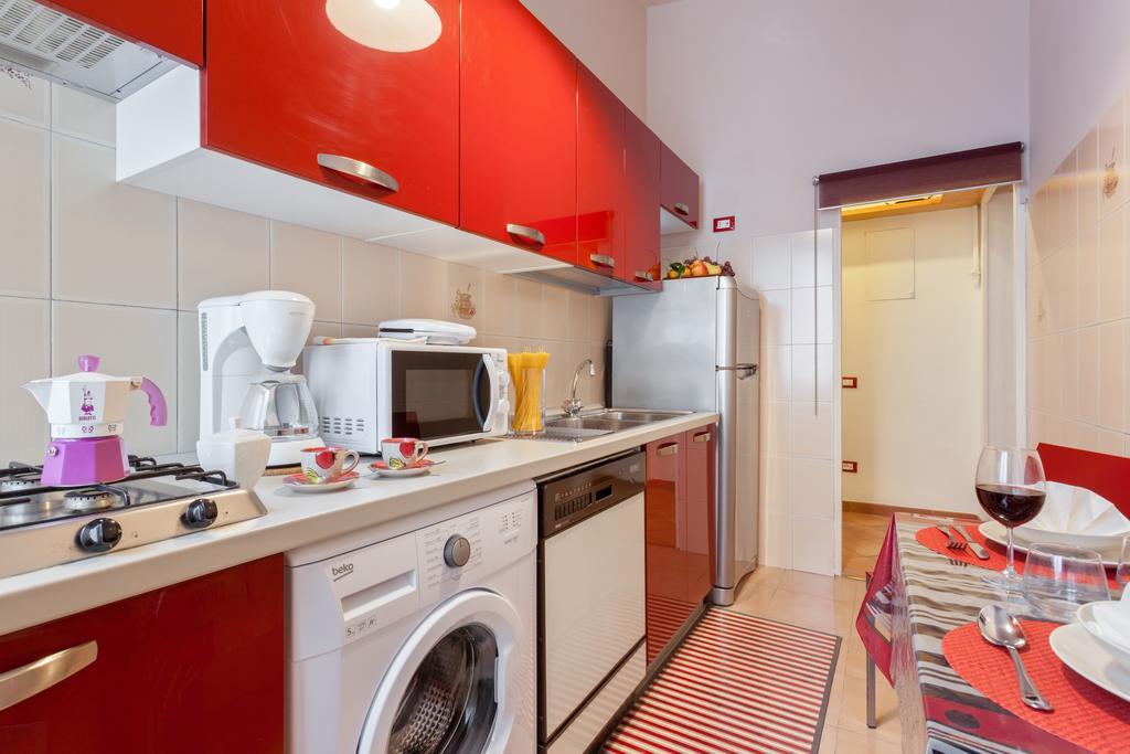 Apartment Famagosta 63 Rome